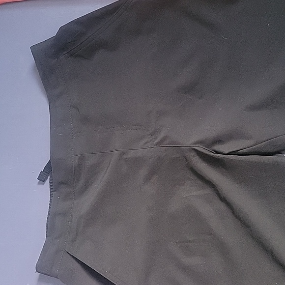 New balance 14-16 boys shorts new black white - Picture 4 of 8